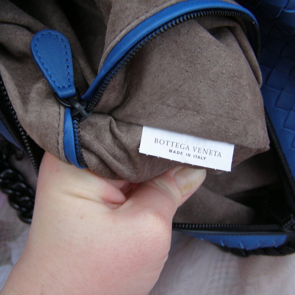 NEW Bottega Veneta Intrecciato Blue Leather Bag - Picture 14 of 16